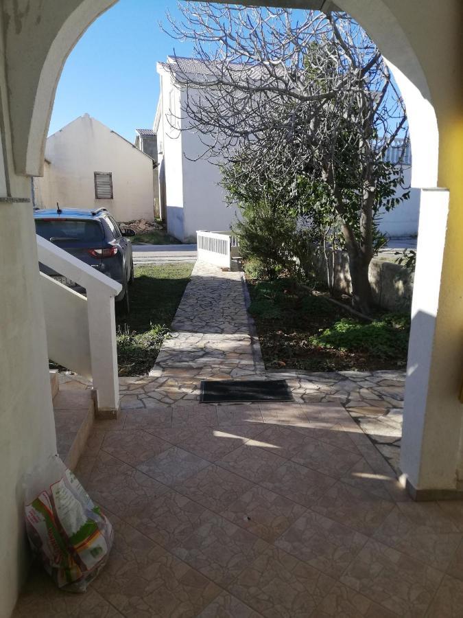 Apartman Kety Vir Kültér fotó