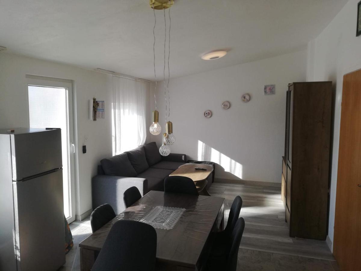 Apartman Kety Vir Kültér fotó