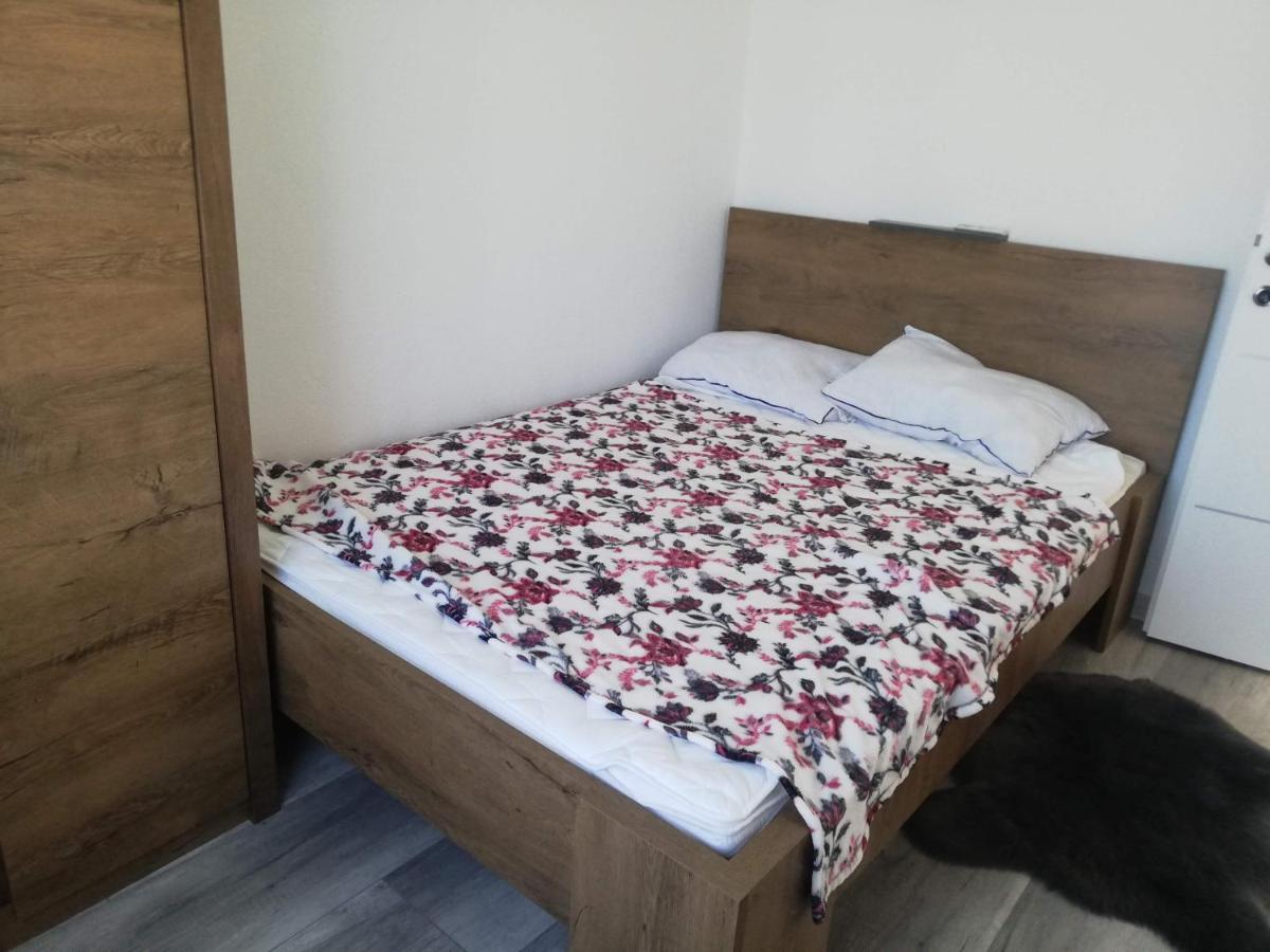 Apartman Kety Vir Kültér fotó