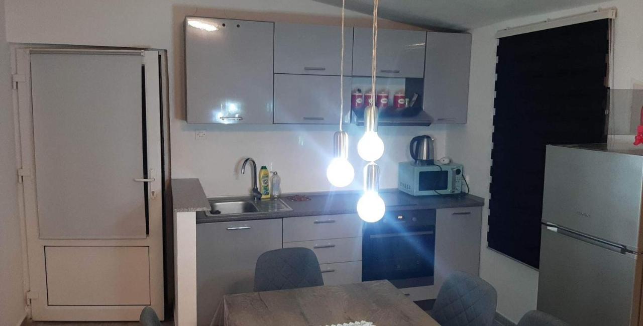 Apartman Kety Vir Kültér fotó